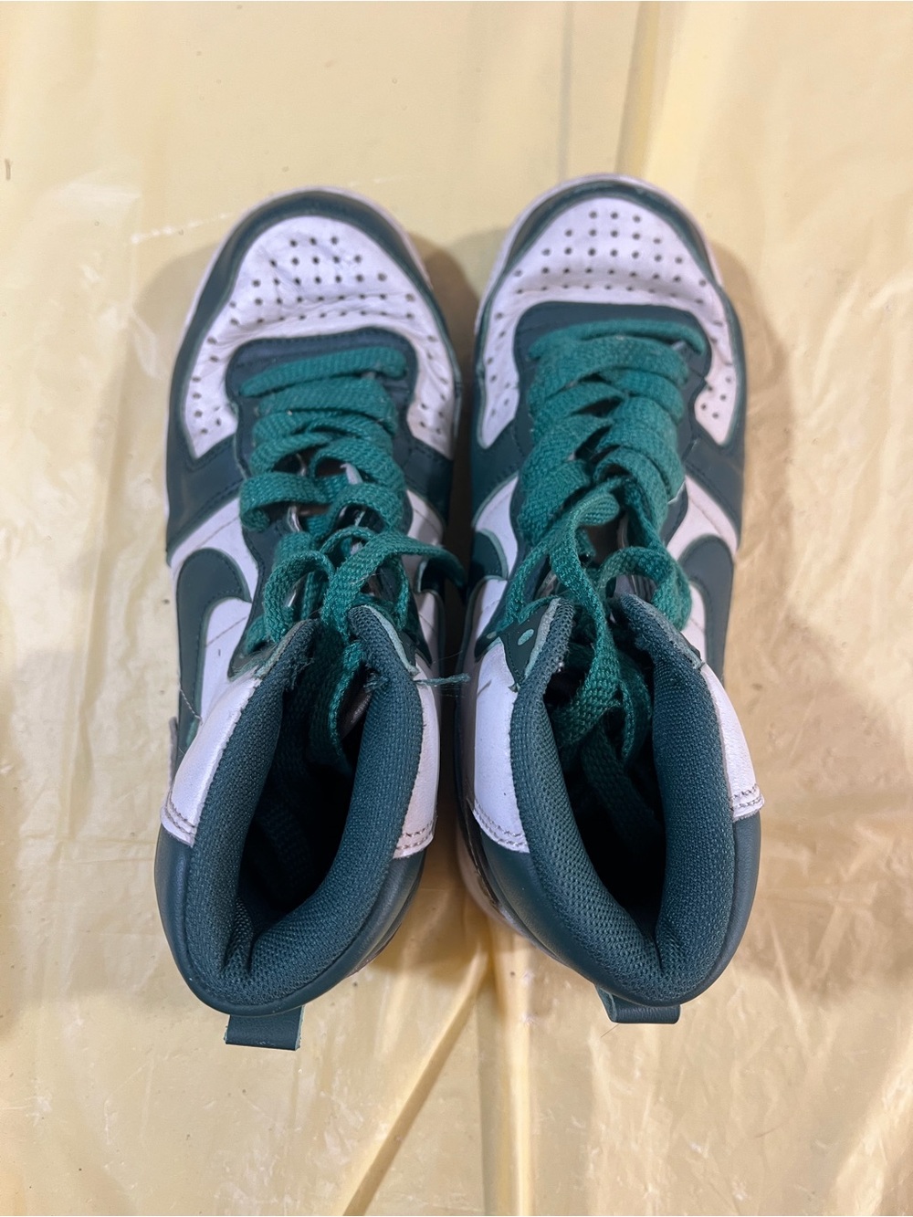 Nike Kids High-Top Sneakers in Green and White